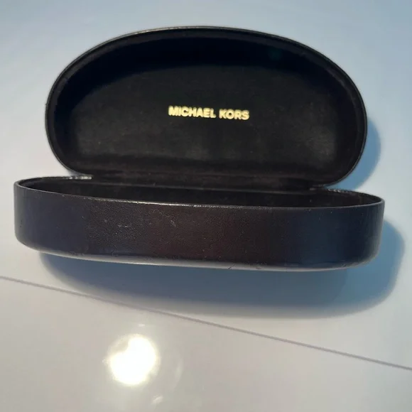 MICHAEL KORS Women Hard Clamshell Sunglasses Case - Picture 4 of 16